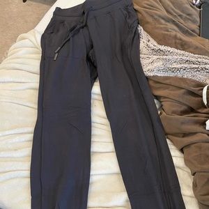 lululemon joggers